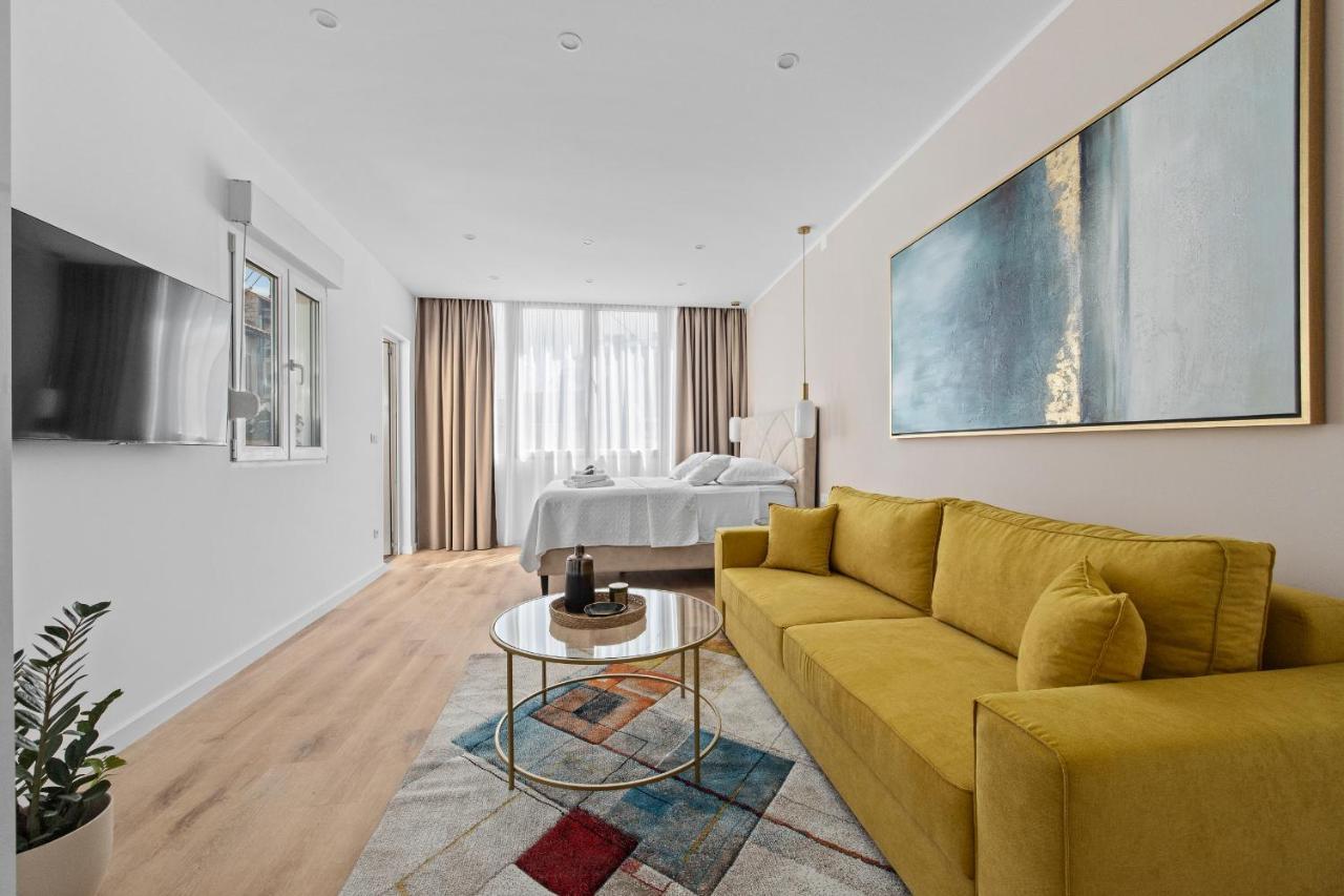 Giardini M Studio Apartments Pula Extérieur photo